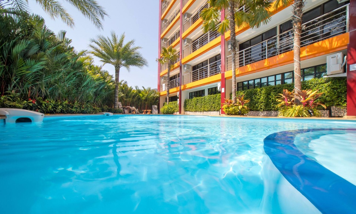 Nai Harn Apartment | ARIA Condo 1BR | Pool View | NBC Nai Harn