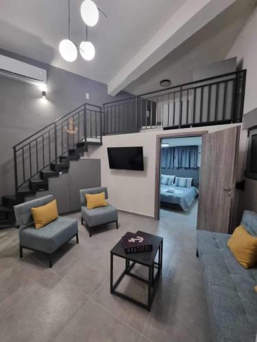 Old Quarter Apartment | Arianna's House