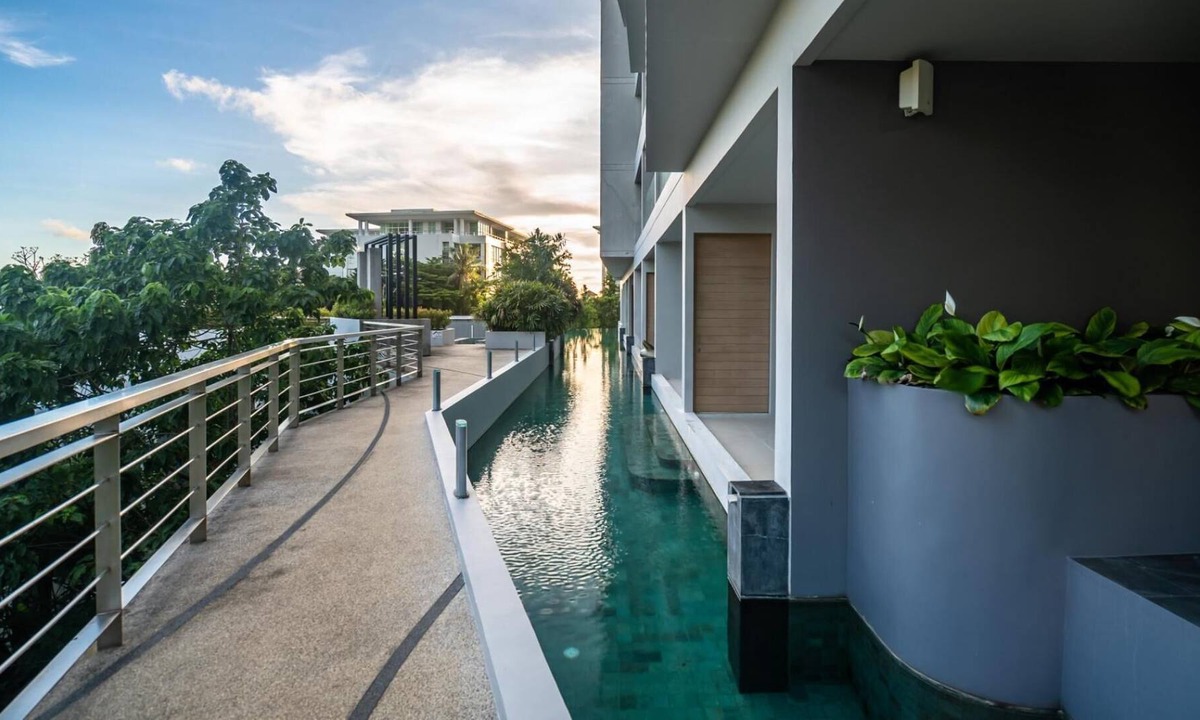 Karon Apartment | Ark102 -Stylish apartment with direct pool access