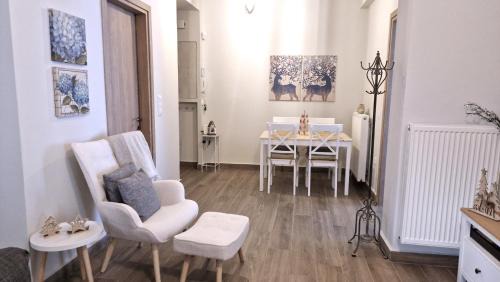 Petralona Apartment | Athens Gem, next to Metro, walk to Acropolis