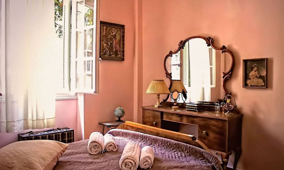 Neapoli Hotel | Athens Quinta - Hostel