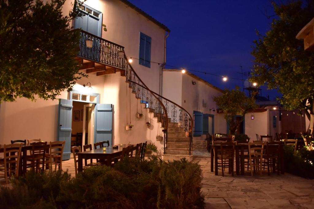 Vasilia Apartment | Athieno - Αθηαινώ
