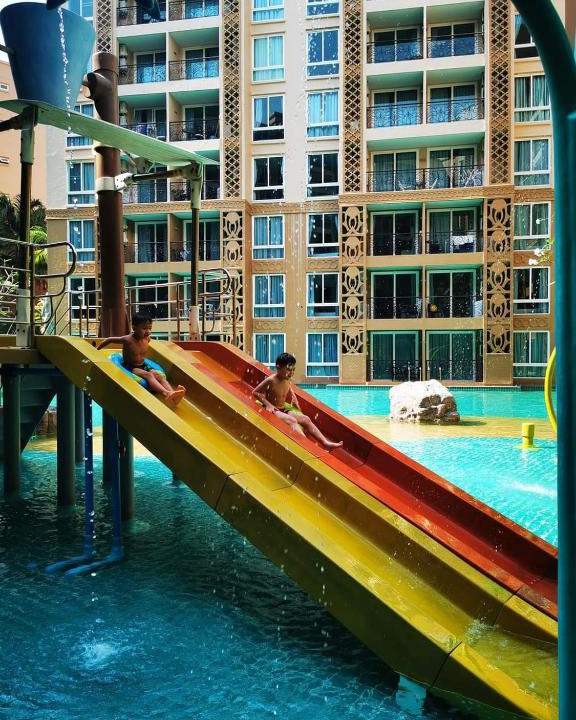 Na Kluea Apartment | Atlantis condominium Jomtien by Richard