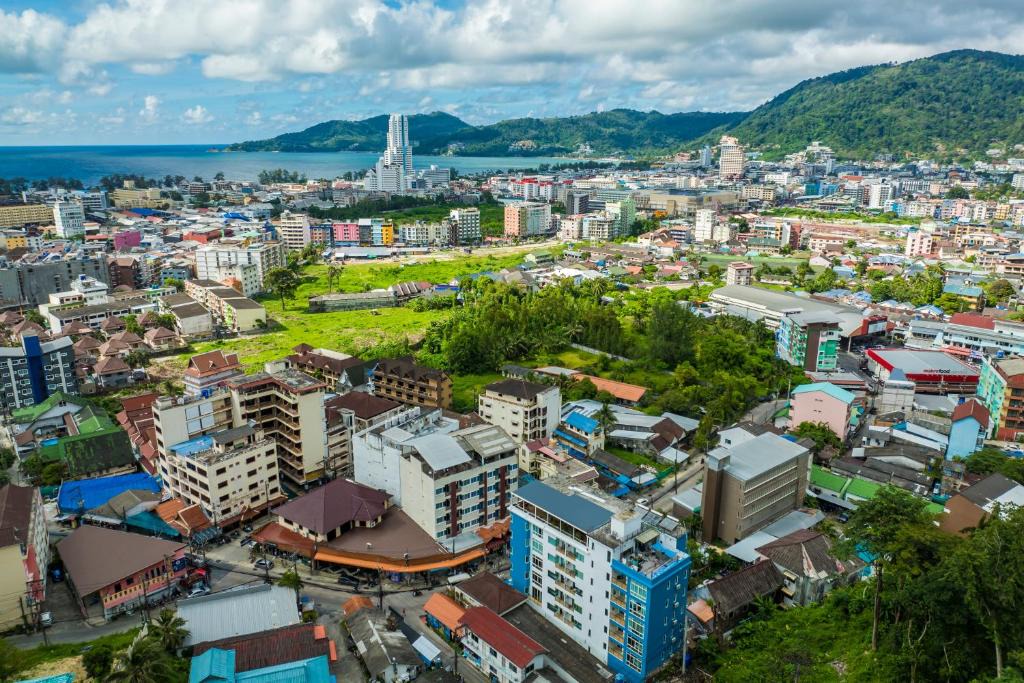 Nanai Road Hotel | Aura Hotel Phuket