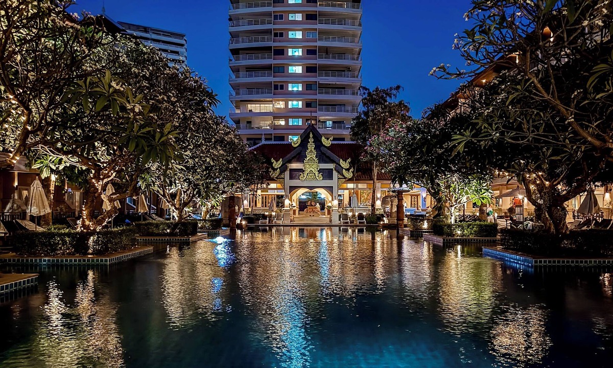 Jomtien Hotel | Avalon Beach Resort Pattaya