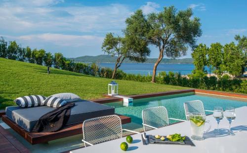 Aristotelis Resort | Avaton Luxury Beach Resort - Relais & Chateaux