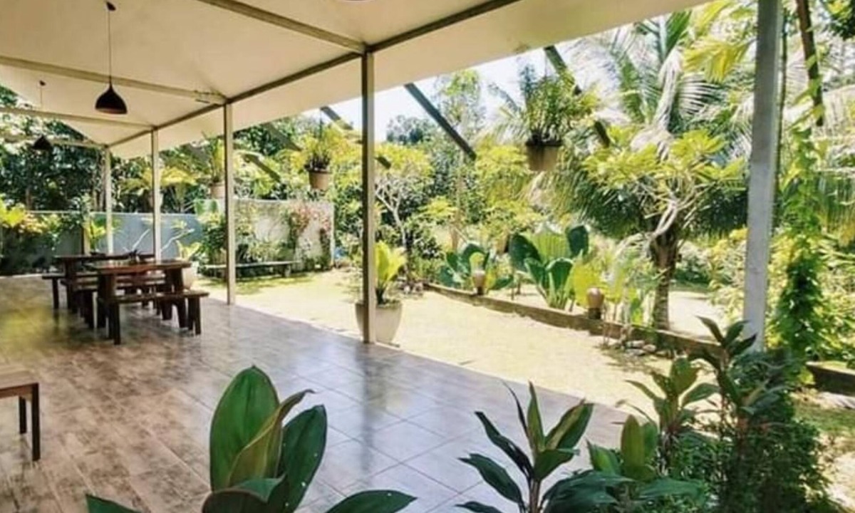 Na Thon Hostel | Baan Hinlad Home and Hostel