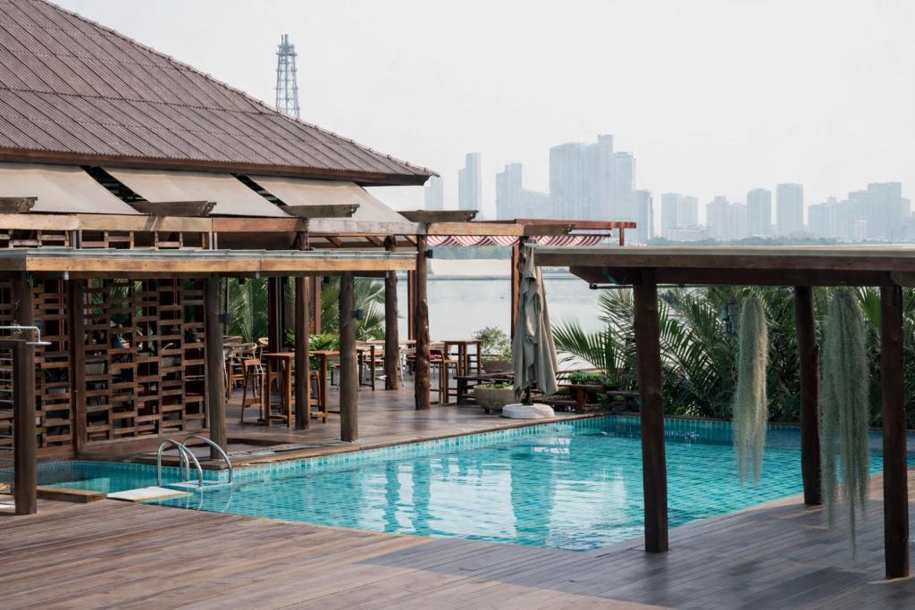 Bang Kobua Hotel | Baan Krai Nao The Riverfront