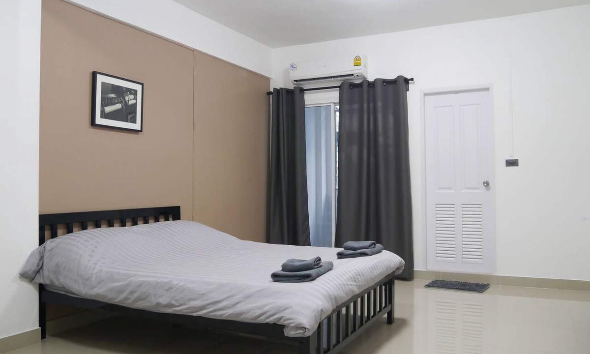 Bang Na Hotel | Baan Mai Guest House