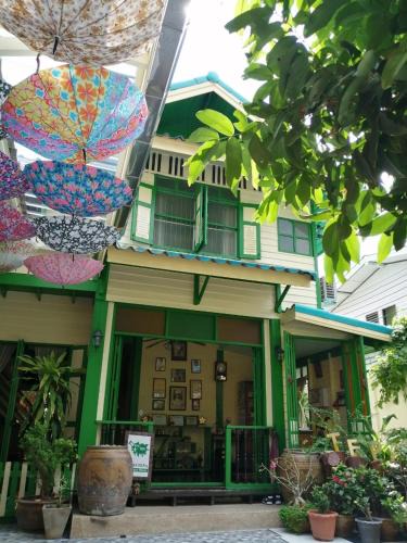 Dusit Bed & Breakfast | Baan Tepa Boutique House