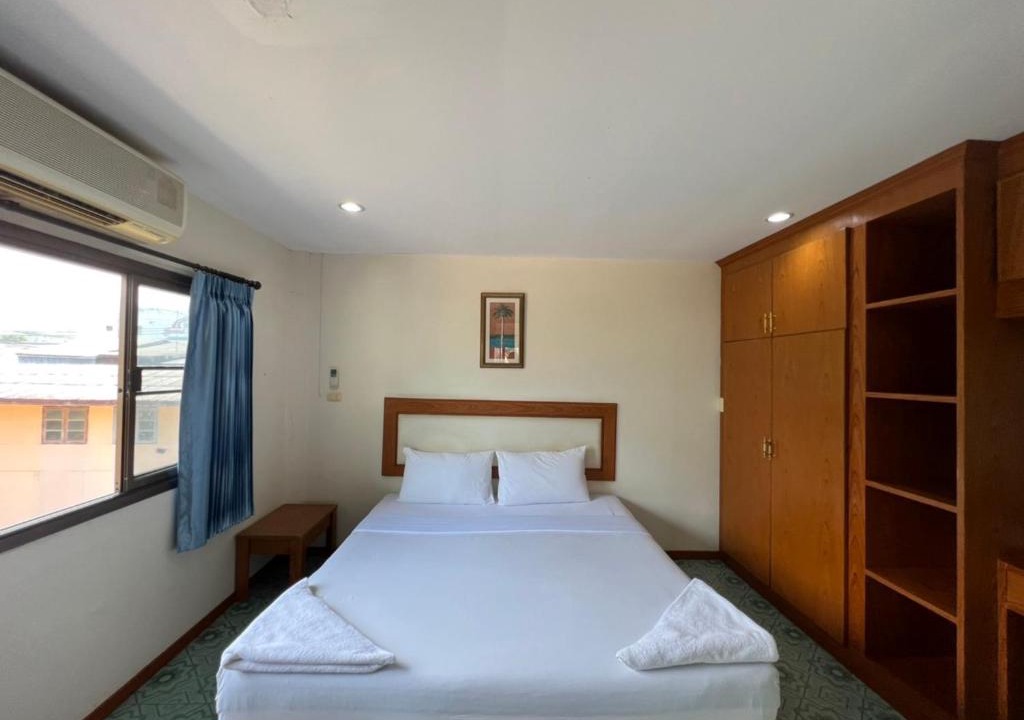 Na Thon Hostel | Baan Wang Bua