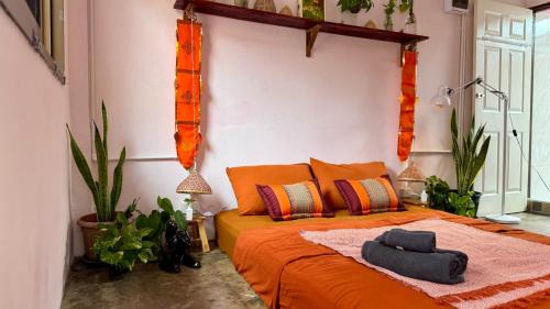 Talat Noi Hostel | Baan YentaFo - Pink House 4th floor