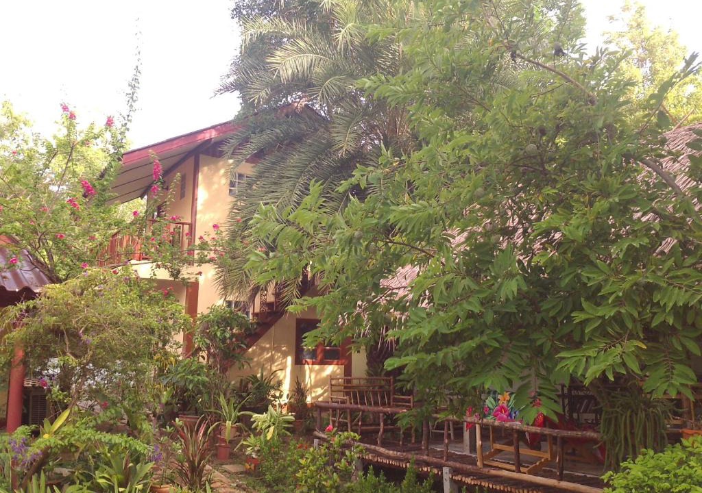 Nong Bua House | Ban Sabai Sabai Guest House