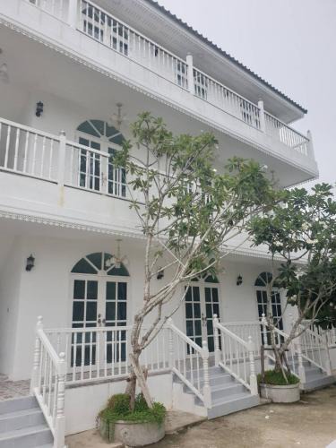 Nakhon Chai Si Hotel | Bananaleaf Wedding Cafe & Resort