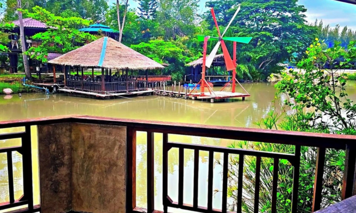 Si Racha House | Bang Phra Resort Near Si racha