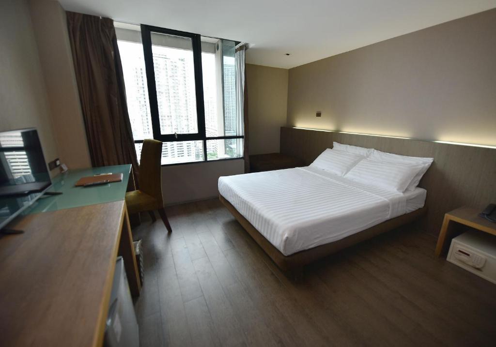 Thanon Phetchaburi Hotel | Bangkok City Hotel