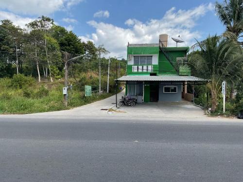 Sa Khu Apartment | Bangreen Naiyang Hotel