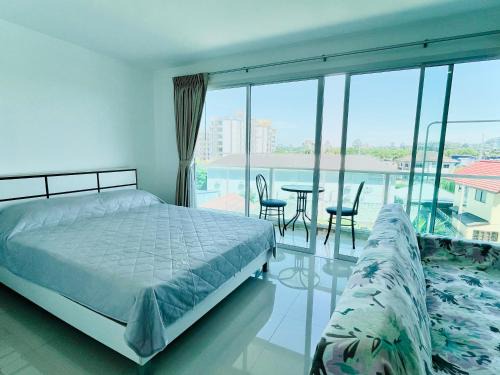 Bang Sare Apartment | Bangsaray Beach B421 บางเสร่ บีช รายเดือน