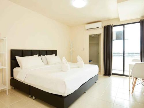Bang Kra So Hotel | Bansuay Phra Nang Klao Near MRT Phra Nang Klao Bridge