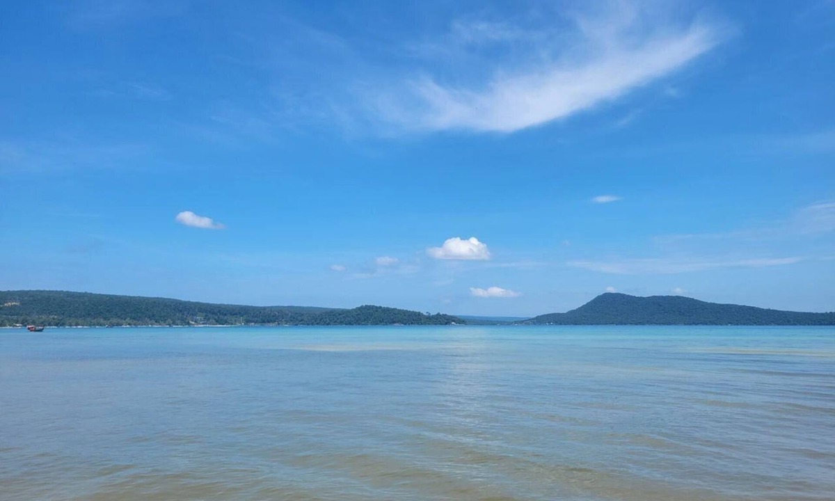Koh Rong Sanloem House | Beach front bungalow on the Island