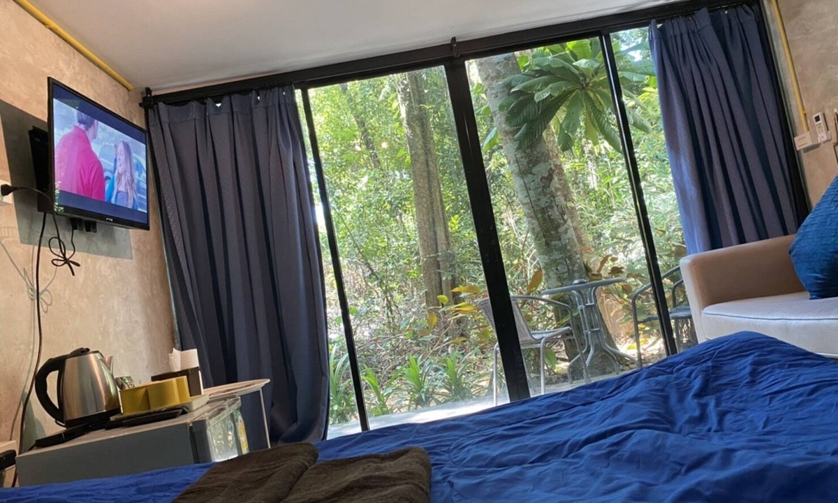 Khong Koi Beach Hotel | BeachBox KohChang