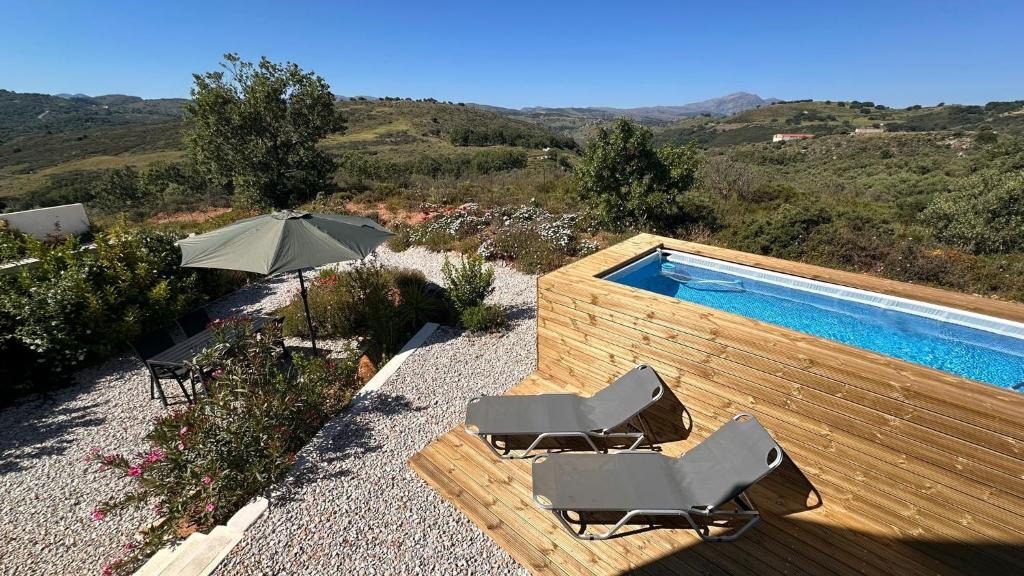 Armenoi Villa | Beautiful 2 bedroom villa with private plunge pool