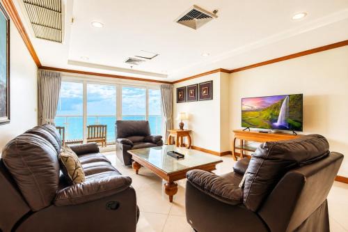 Patong Apartment | Best Ocean View 3BR Walk to Beach &Bangla C329