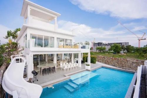 Khao Tao Villa | BG Pool Villas Party