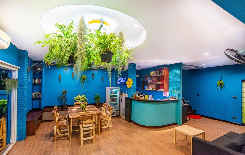 Patong Hotel | BGW Phuket Hostel