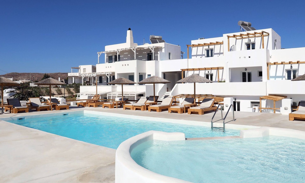 Kastraki House | BH440 - C - Suite Naxos