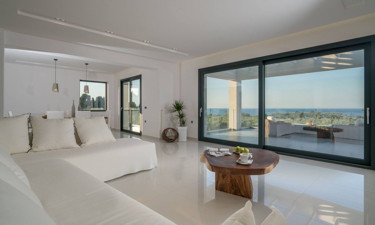 Akrotiri Villa | BIANCA LUXURY VILLA -10 guests