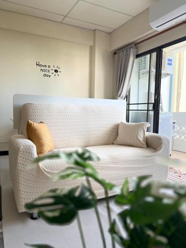 Suan Luang Apartment | Big space 55sqm private Hi-speed WiFi remote workplace