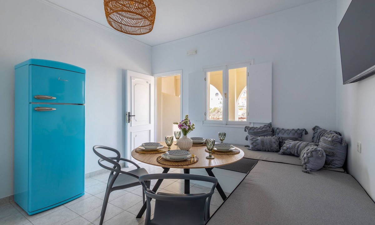 Karterados Villa | Black Rock villas