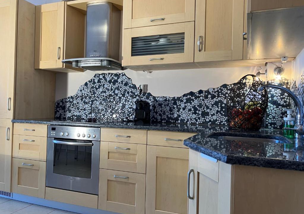 Aigio Apartment | Blue jasmine