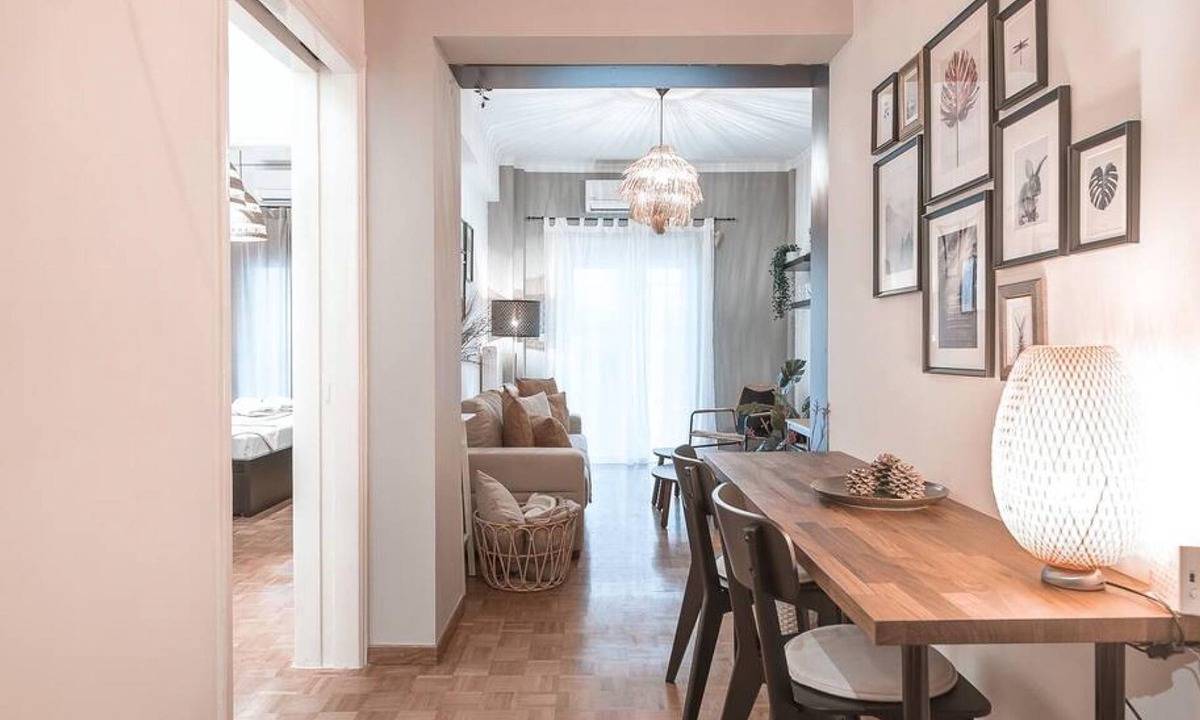 Kinosargous Apartment | Bohemian Chic 1BR Apartment in the Heart of Athens