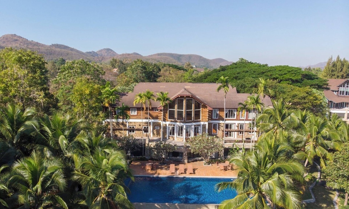 Khanong Phra Villa | BONANZA CABIN POOL VILLA, KHAO-YAI