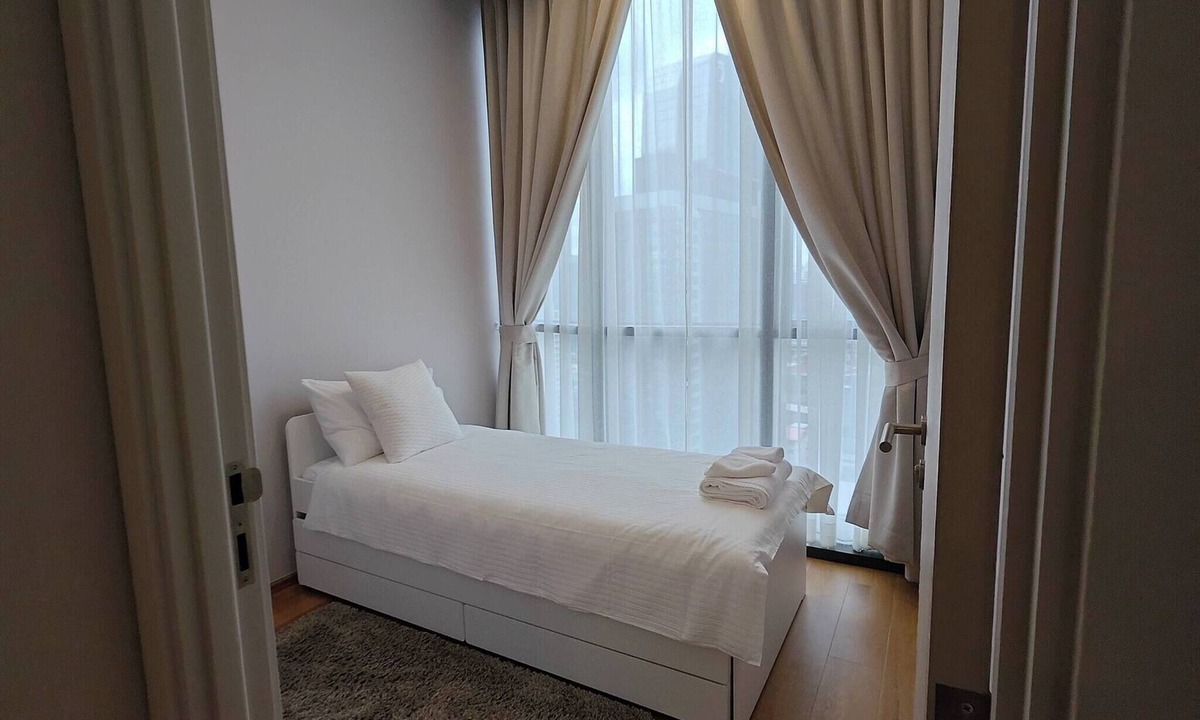 Pathumwan Condo | Brand New 2 bedroom near Paragon