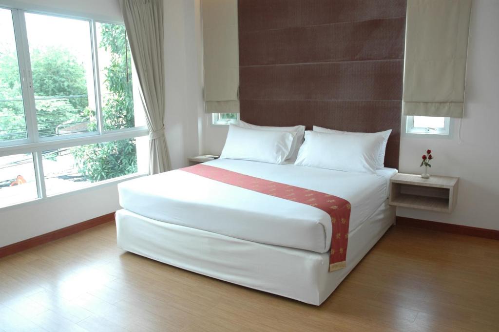 Samsen Nok Hotel | Calypzo 2 Ratchada 20
