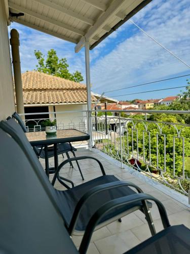 Melikia Apartment | Captain Christos Family Garden House