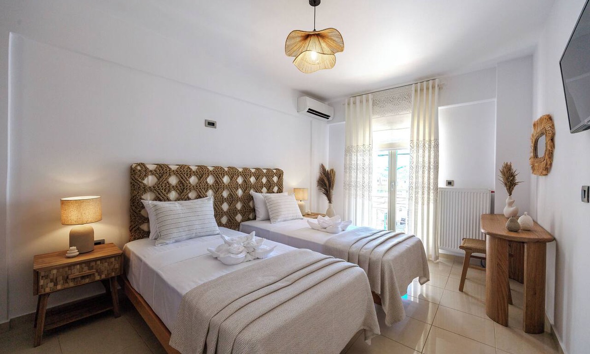 Agios Prokopios Apartment | Casa Di Flora - 2 BR Apartment with Breakfast | 200m to Agios Prokopios Beach