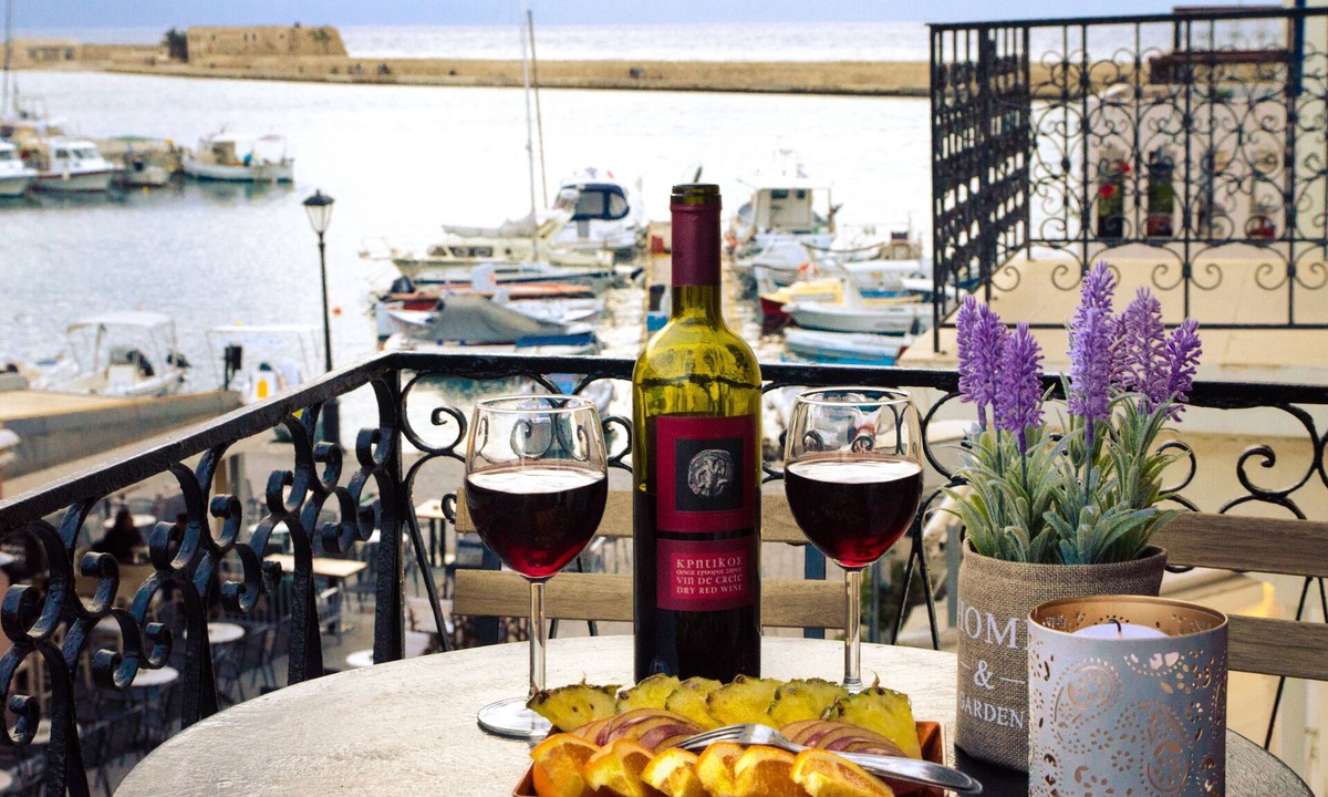 Old Town House | Casa Ithomi, 3 Bedroom Maisonnet, Old Harbor Chania