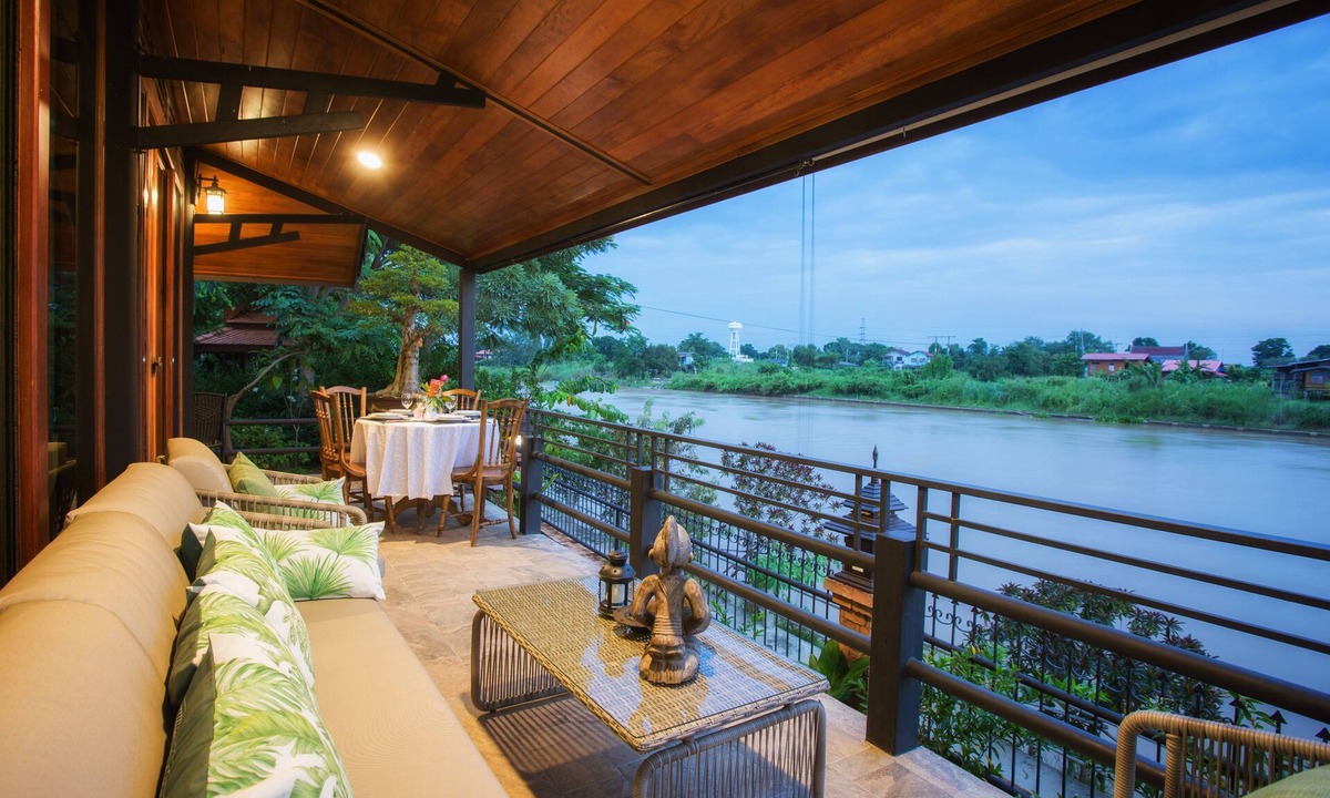 Ayutthaya Hotel | Cattani's Riverside Home