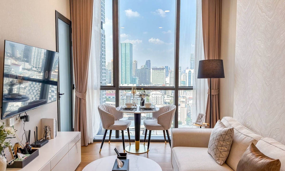 Pathumwan Apartment | Central Bangkok New Condo · Walk to Siam Paragon