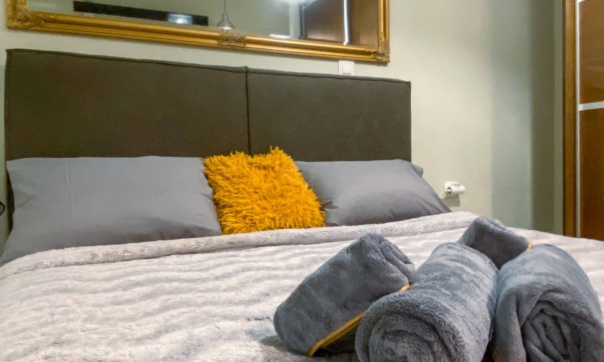 Alexandroupoli Apartment | Central Mare Studio with Shared Garden