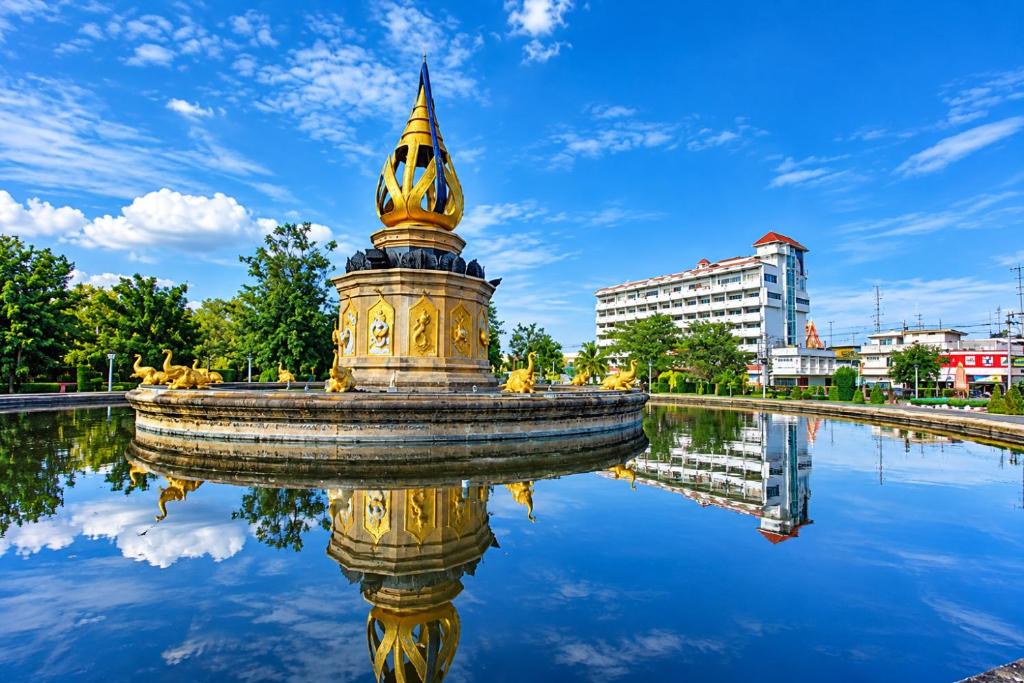 Kamphaeng Phet Hotel | Chakungrao Riverview Hotel