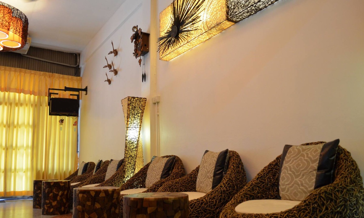 Arun Amarin House | Charan 41 Hostel