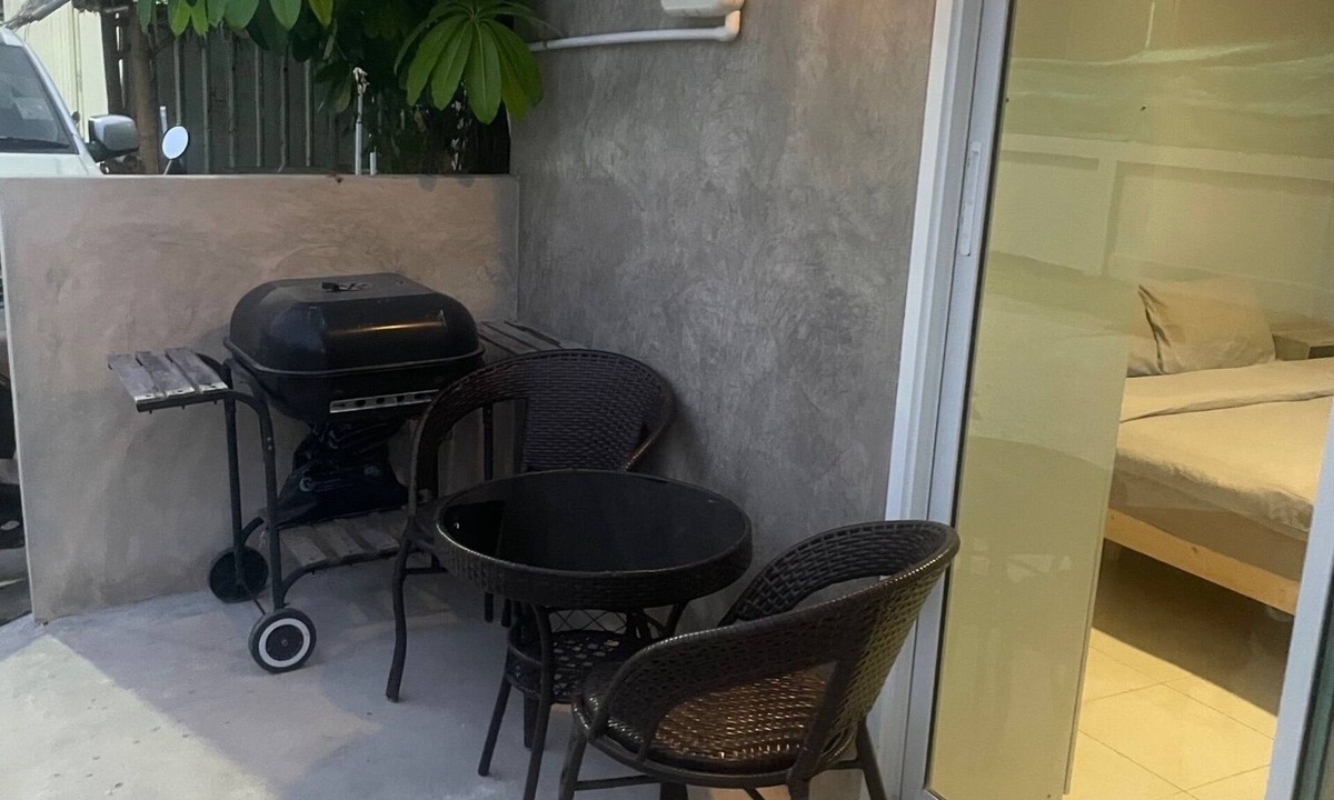 Ban Saiyuan Apartment | Charming 1-bedroom apartment in marvelous Tambon Rawai with AC