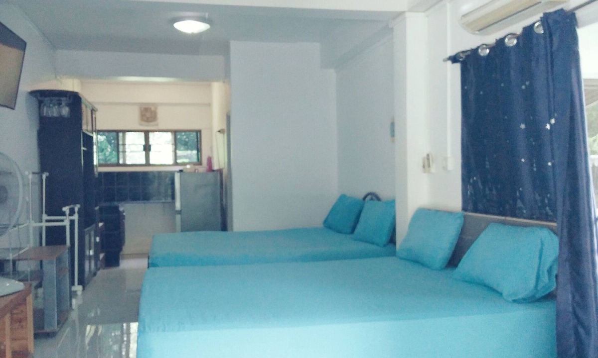 Rayong House | Chomlay Restaurant & Room for Rent