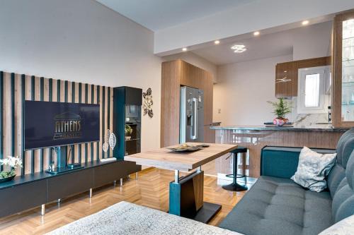 Filopappou Apartment | City Chic Living-3BR Kallirrois