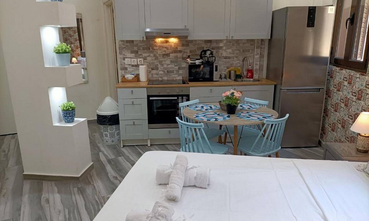 Kypseli Apartment | City Oasis